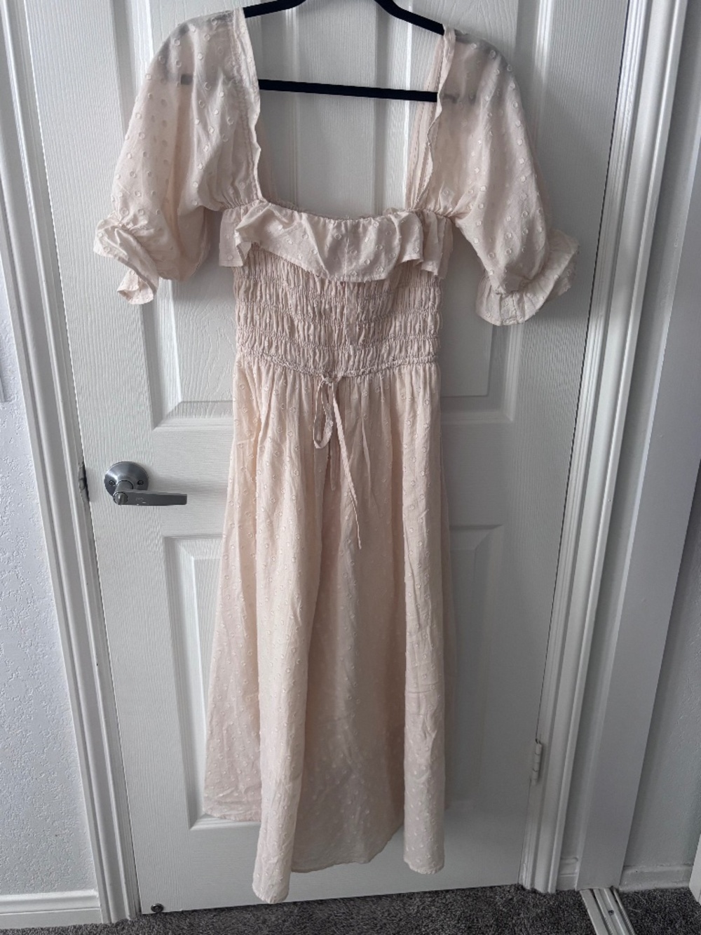 Women’s midi flowy dress